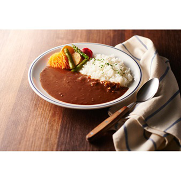 牛肉をとろけるまでじっくり煮込んだカレー